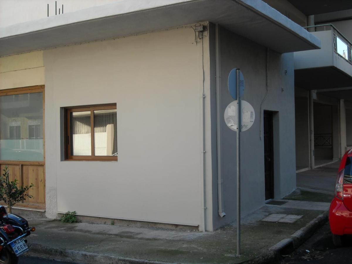 Kalamata Home, Marina A Bagian luar foto