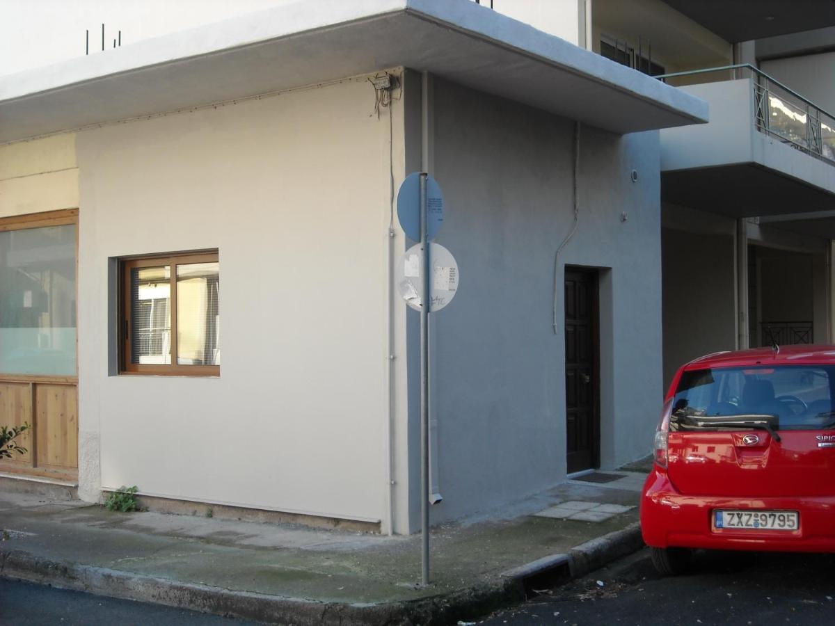 Kalamata Home, Marina A Bagian luar foto