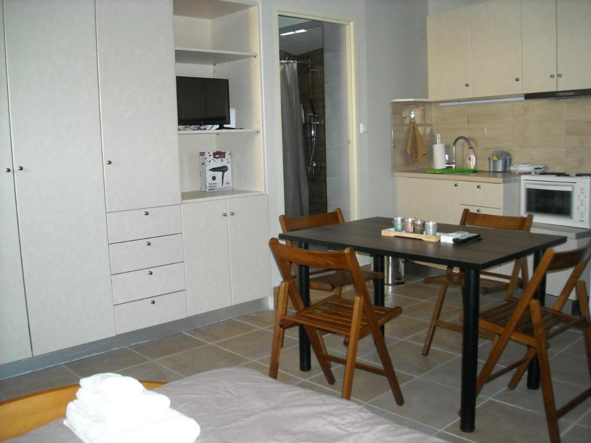 Kalamata Home, Marina A Bagian luar foto